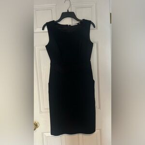 Elegant Tahari Black Sleeveless Dress. Size 2. NWOT.
